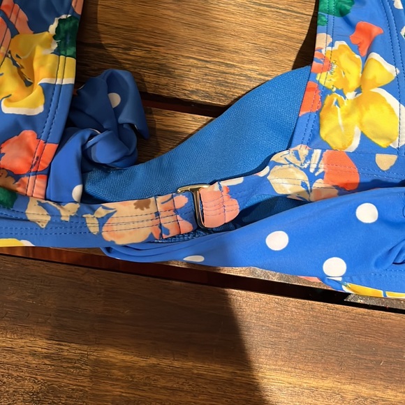 Floral Dotted Bikini Top NWT - Picture 5 of 5